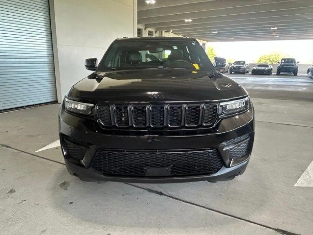 Jeep Grand Cherokee 2023 4x2 Laredo X 4dr SUV