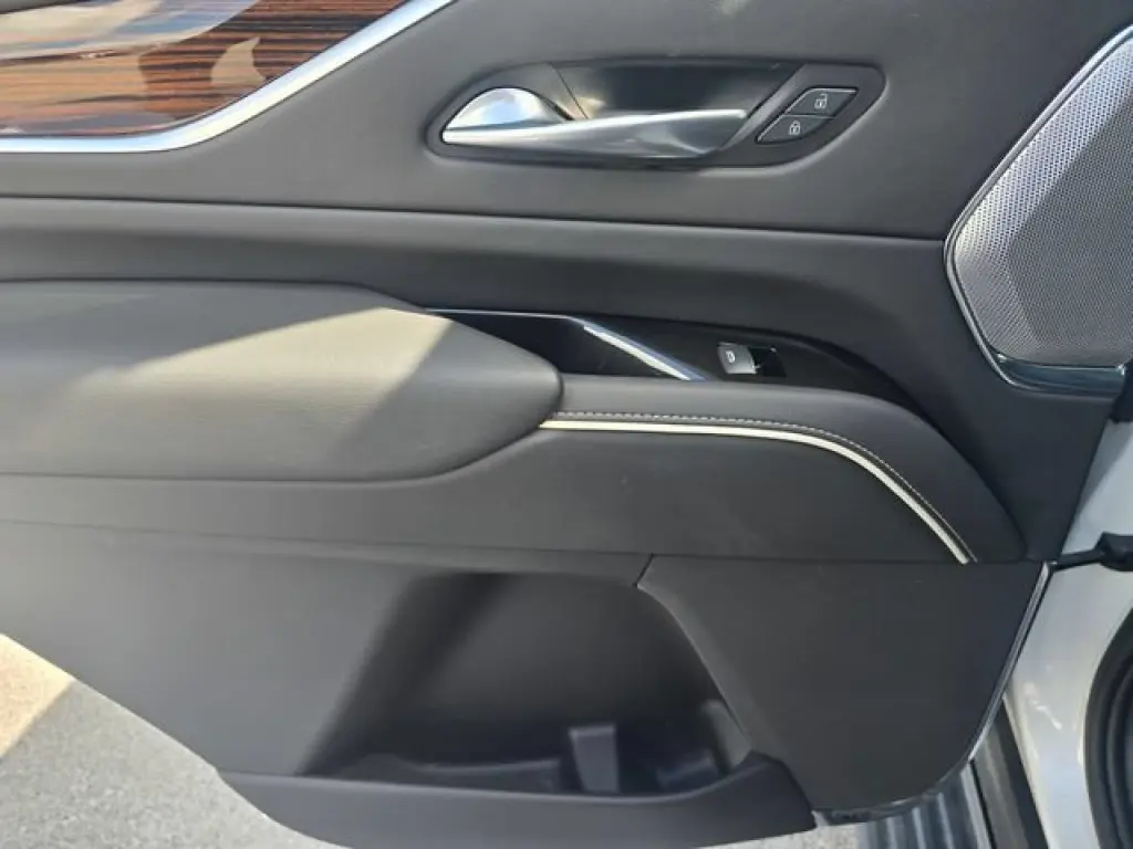 2023 CADILLAC Escalade