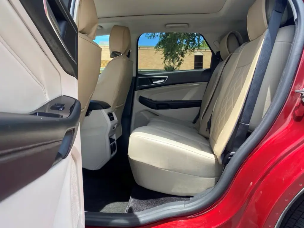 2016 Ford Edge