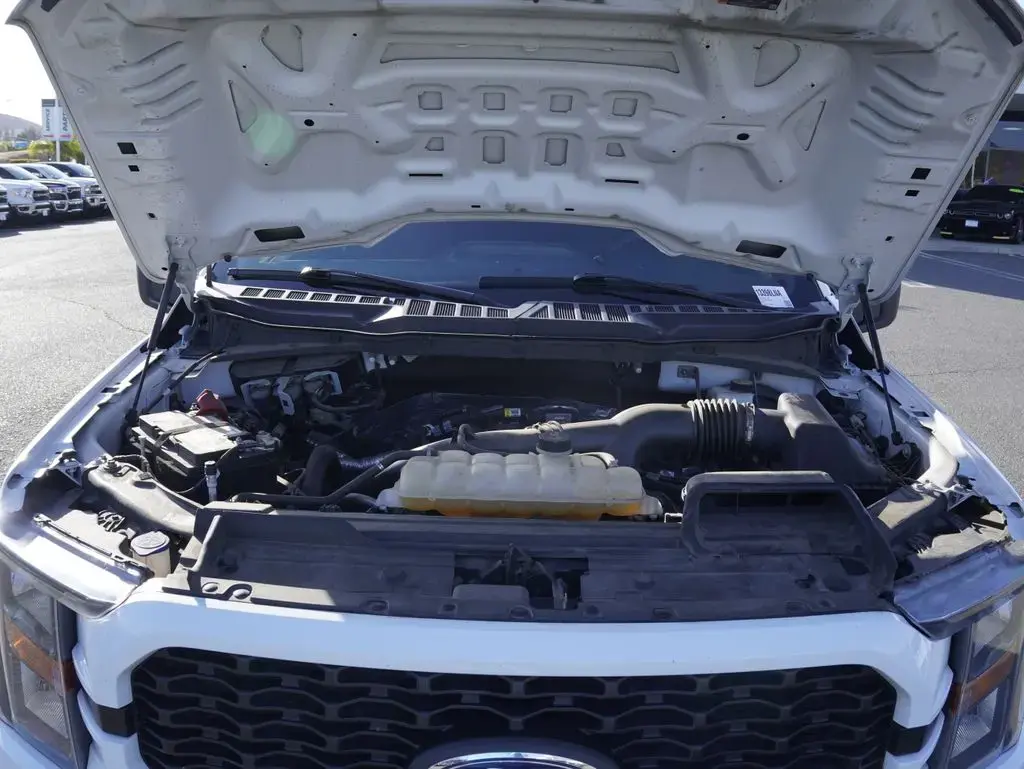 Ford F-150 2023 4x4 XL 4dr SuperCrew 5.5 ft. SB
