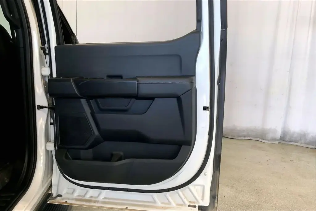 Ford F-150 2021 4x4 XL 4dr SuperCrew 5.5 ft. SB