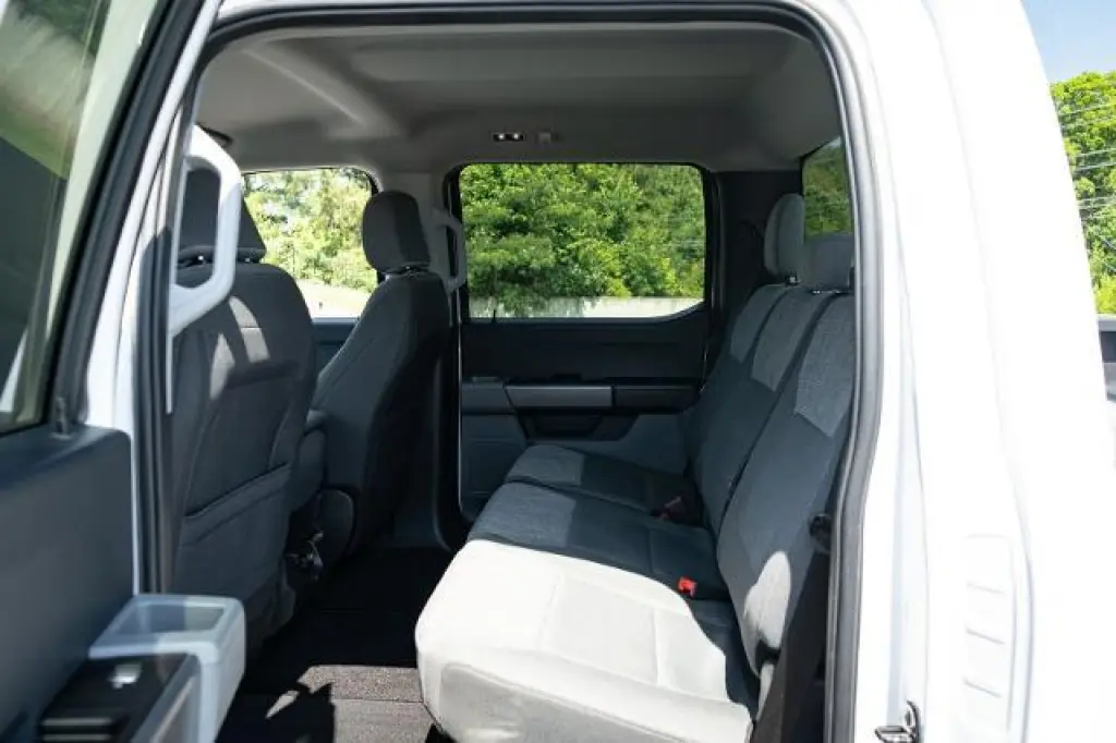 Ford F-150 2022 4x4 XL 4dr SuperCrew 5.5 ft. SB