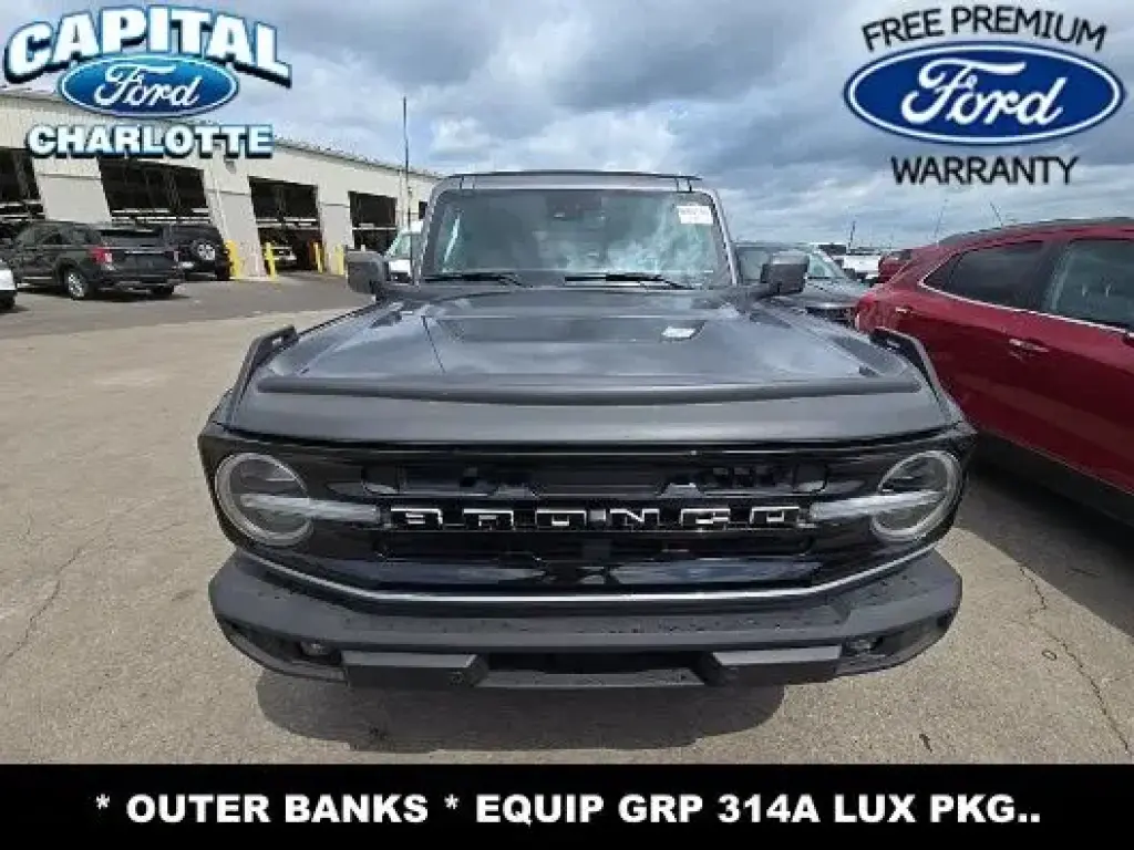 Ford Bronco 2022 4x4 Base 4dr SUV