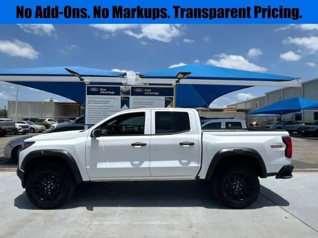 Chevrolet Colorado 2025 4x4 Trail Boss 4dr Crew Cab 5 ft. SB