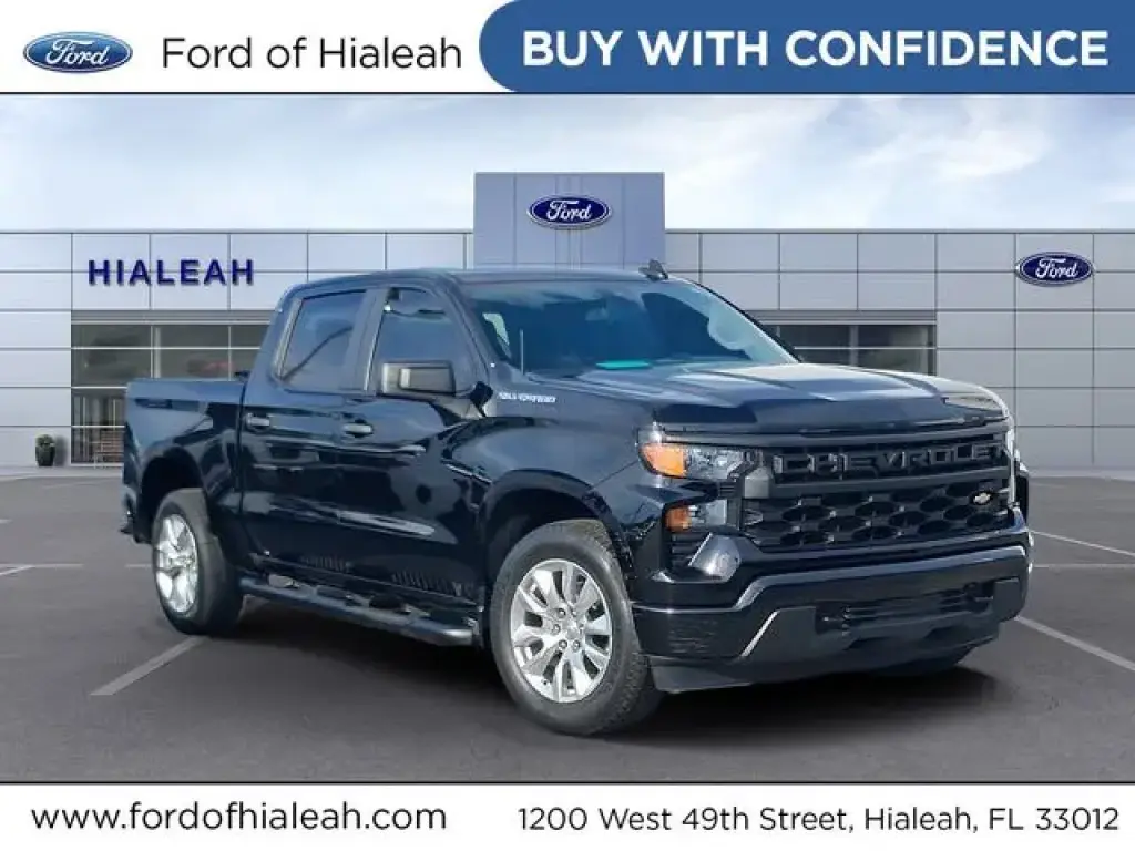 Chevrolet Silverado 1500 2023 4x2 Custom 4dr Crew Cab 5.8 ft. SB