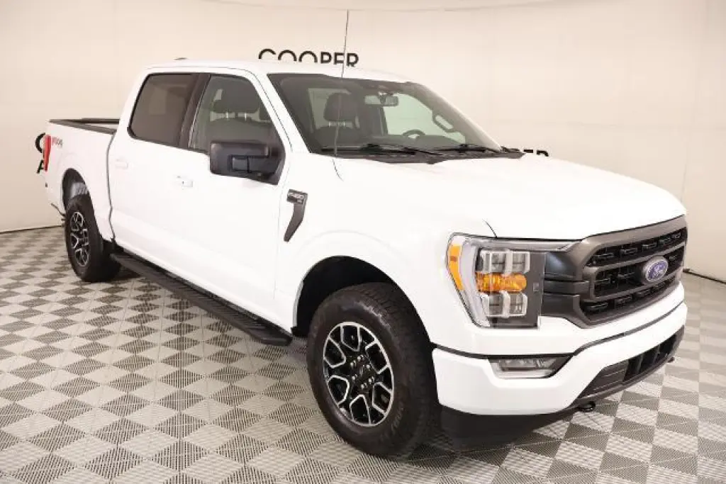 Ford F-150 2023 4x4 Lariat 4dr SuperCrew 5.5 ft. SB