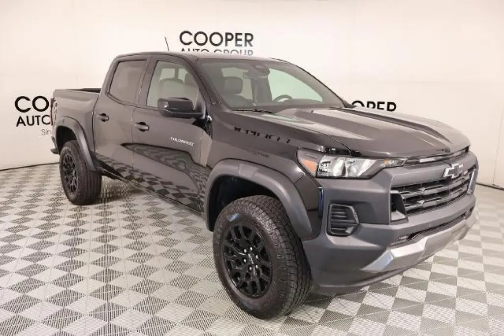 Chevrolet Colorado 2026 4x4 Trail Boss 4dr Crew Cab 5 ft. SB