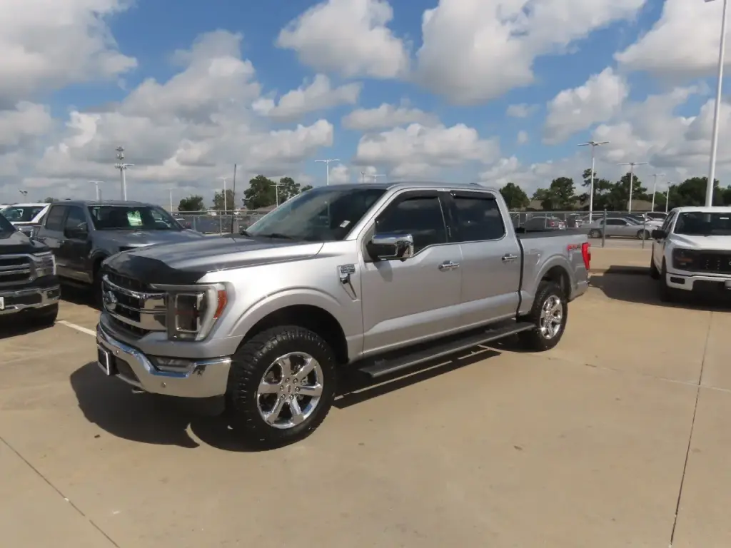 Ford F-150 2022 4x4 XL 4dr SuperCrew 5.5 ft. SB