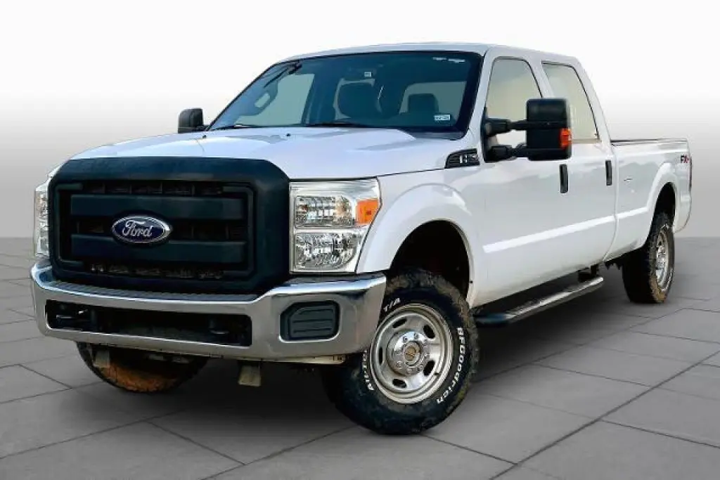 Ford F-250 Super Duty 2011 4x4 XLT 4dr Crew Cab 6.8 ft. SB Pickup