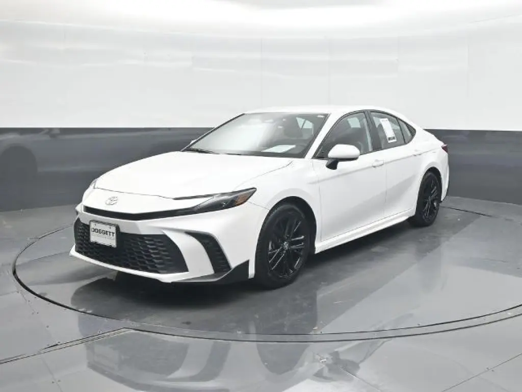 Toyota Camry 2025 SE 4dr Sedan