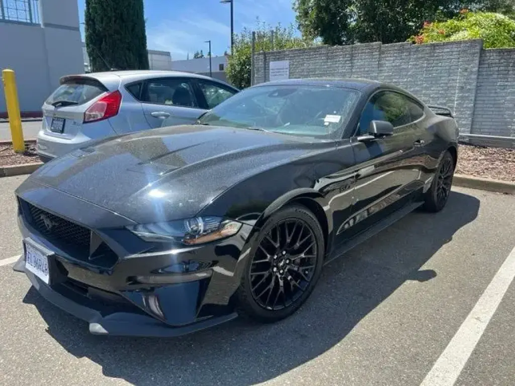 Ford Mustang 2022 GT Premium 2dr Fastback