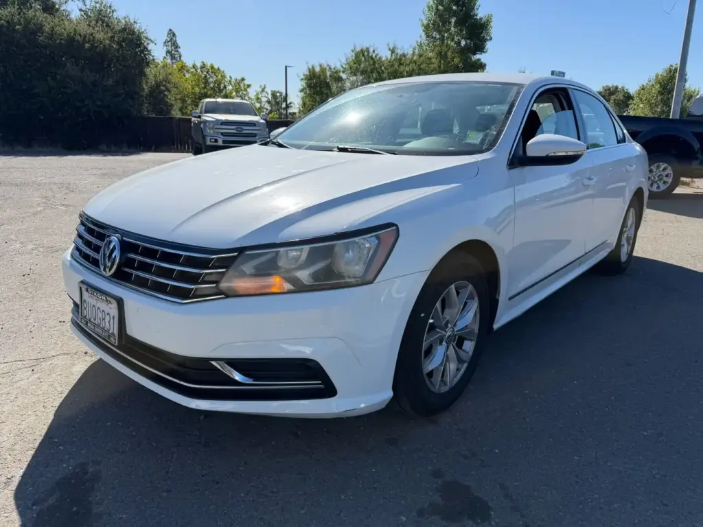Volkswagen Passat 2016 1.8T S 4dr Sedan PZEV