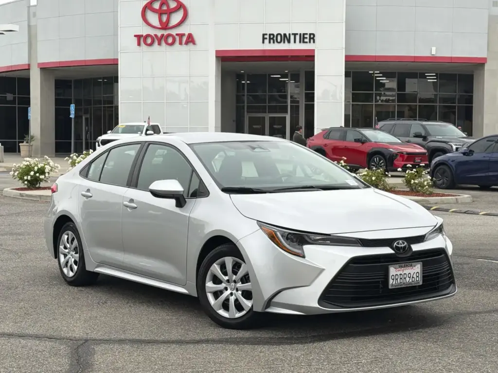 Toyota Corolla 2025 LE 4dr Sedan