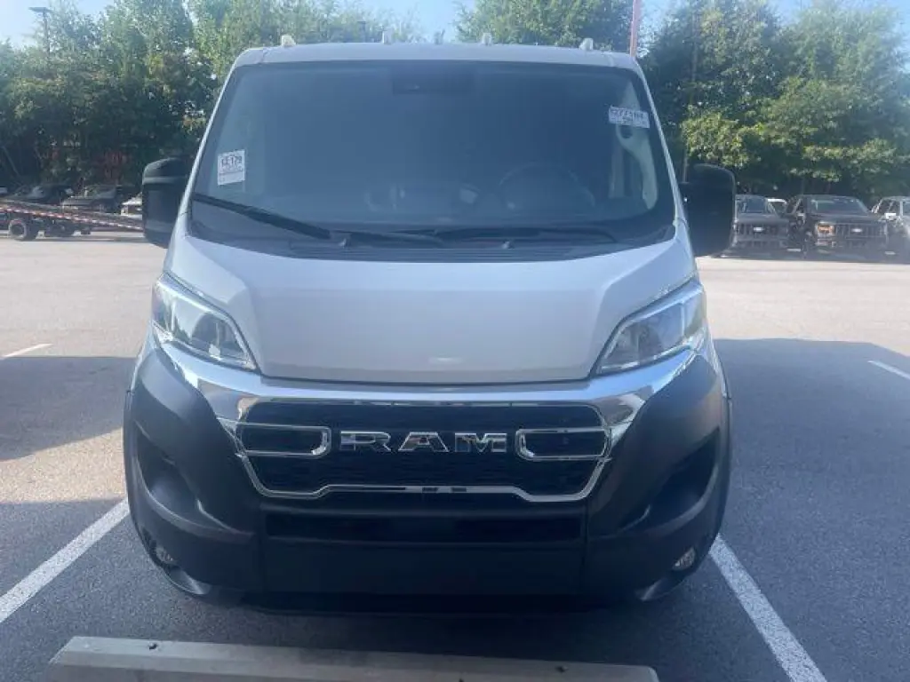 Ram ProMaster 2025 Tradesman 2500 136 WB 3dr Low Roof Cargo Van w/o Passenger Seat