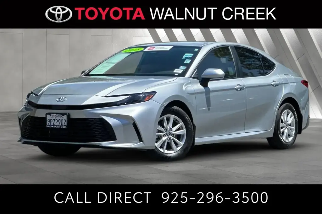 Toyota Camry 2025 LE 4dr Sedan