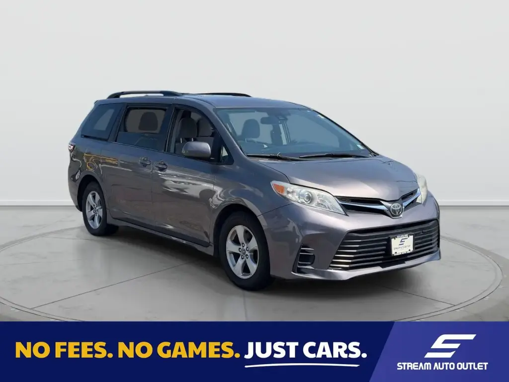 Toyota Sienna 2018 LE 7-Passenger Auto Access Seat 4dr Mini-Van