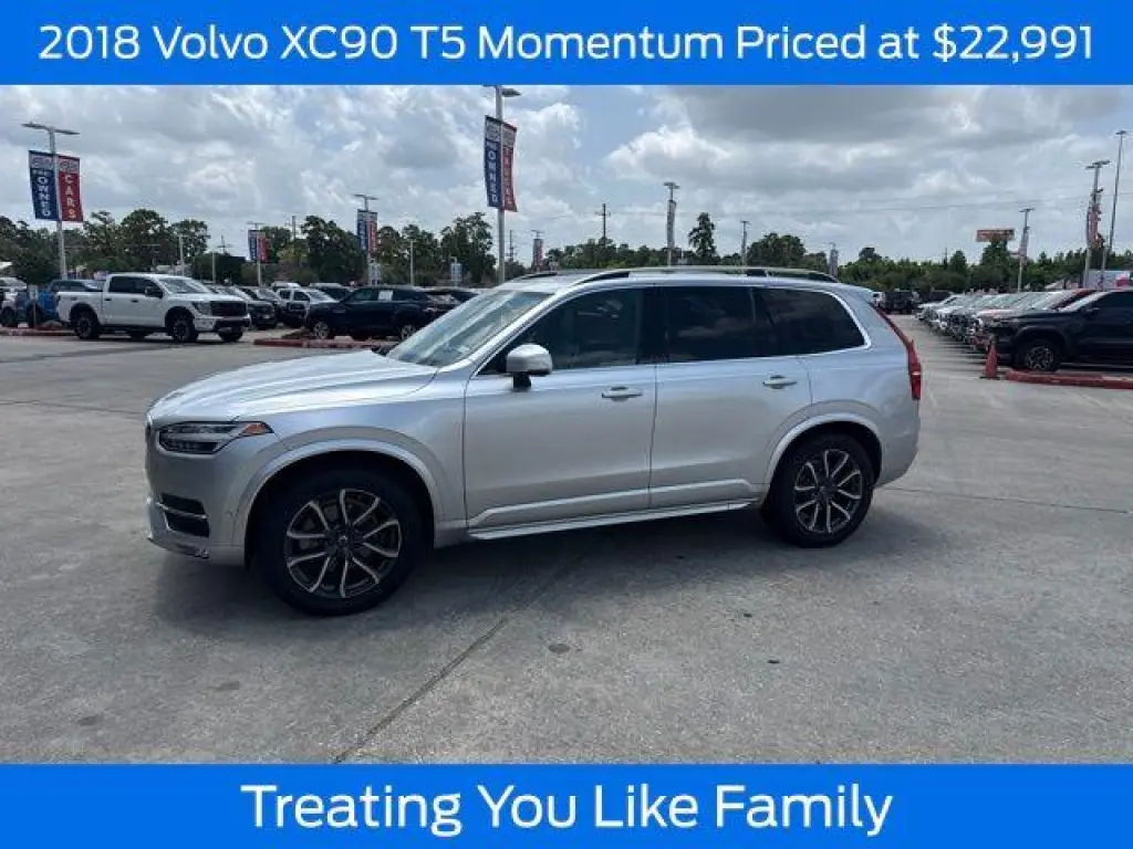 Volvo XC90 2018 AWD T5 Momentum 7-Passenger 4dr SUV