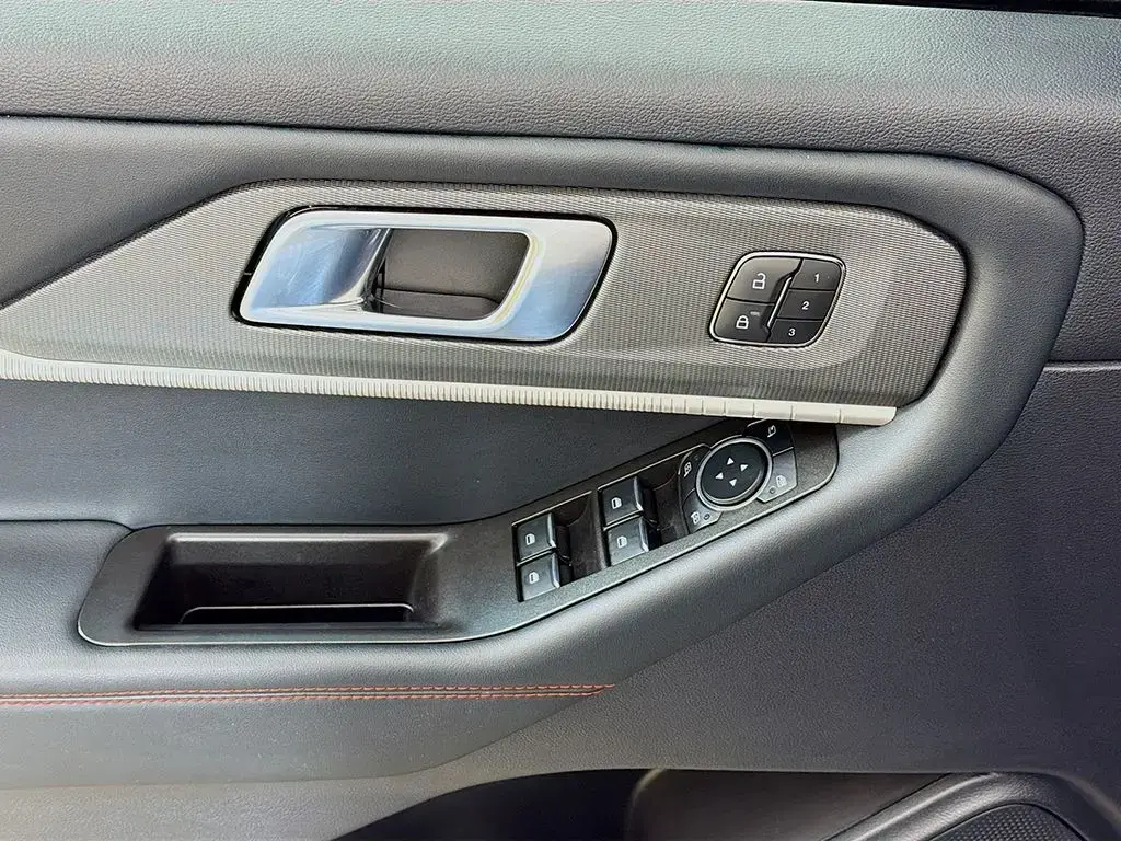 Ford Explorer 2025 AWD ST 4dr SUV