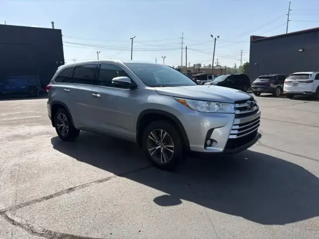 Toyota Highlander 2017 AWD LE 4dr SUV