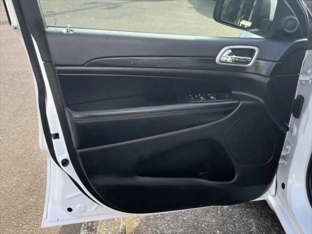 Jeep Grand Cherokee 2019 4x4 Altitude 4dr SUV
