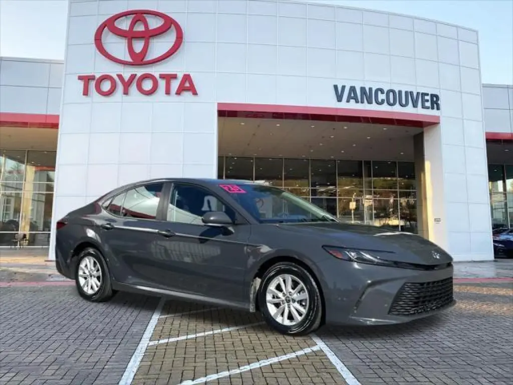 Toyota Camry 2025 SE 4dr Sedan