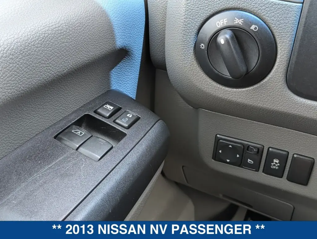 Nissan NV 2013 3500 HD S 3dr Passenger Van (V6)