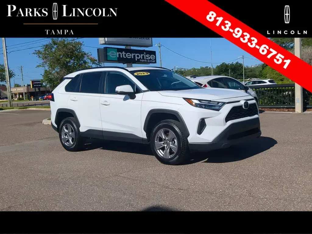 Toyota RAV4 2023 XLE 4dr SUV