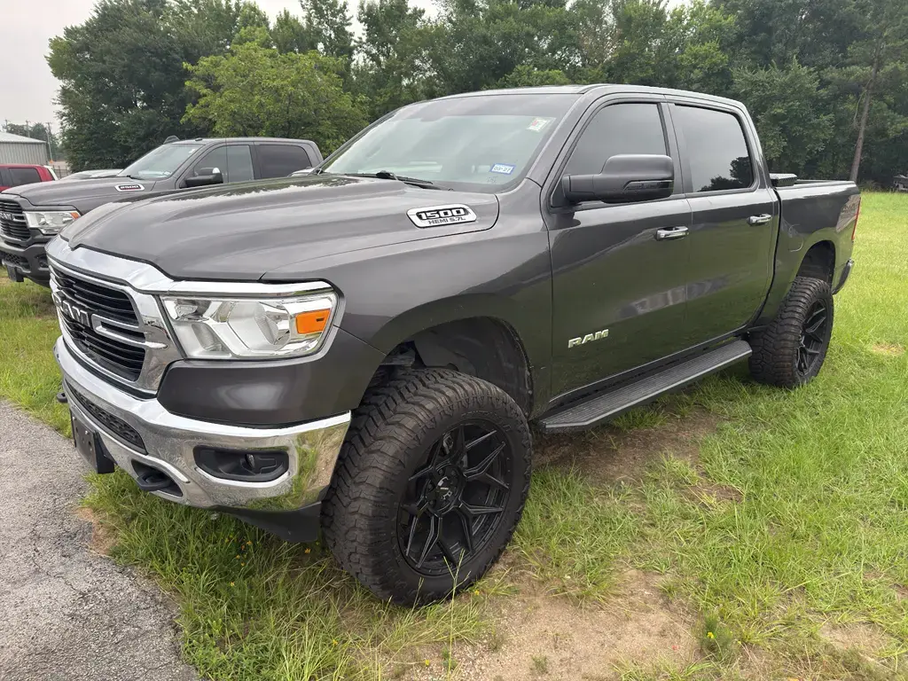 Ram 1500 2019 4x4 Big Horn 4dr Crew Cab 5.6 ft. SB Pickup