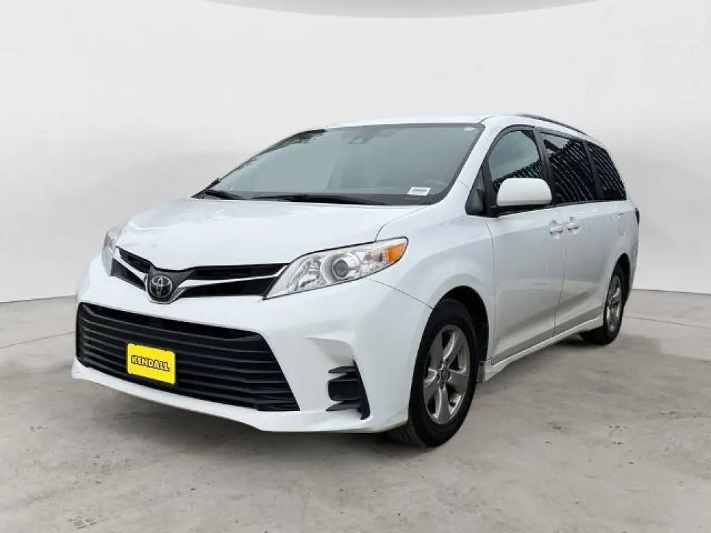 Toyota Sienna 2018 LE 7-Passenger Auto Access Seat 4dr Mini-Van