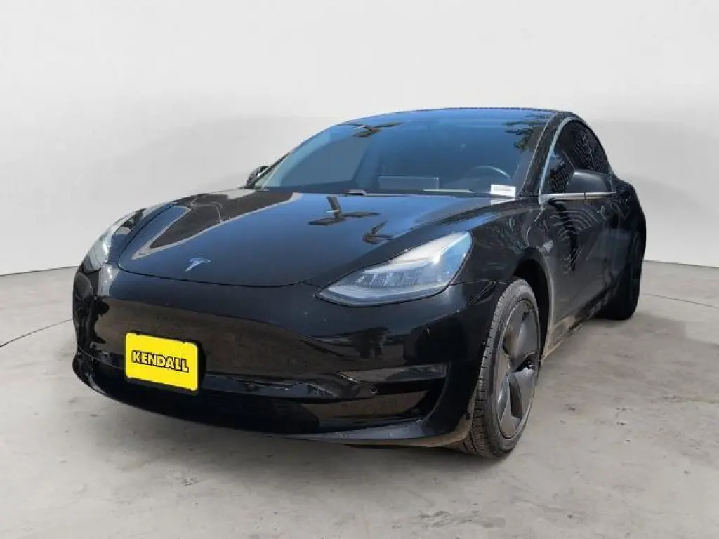 Tesla Model 3 2018 Mid Range 4dr Fastback