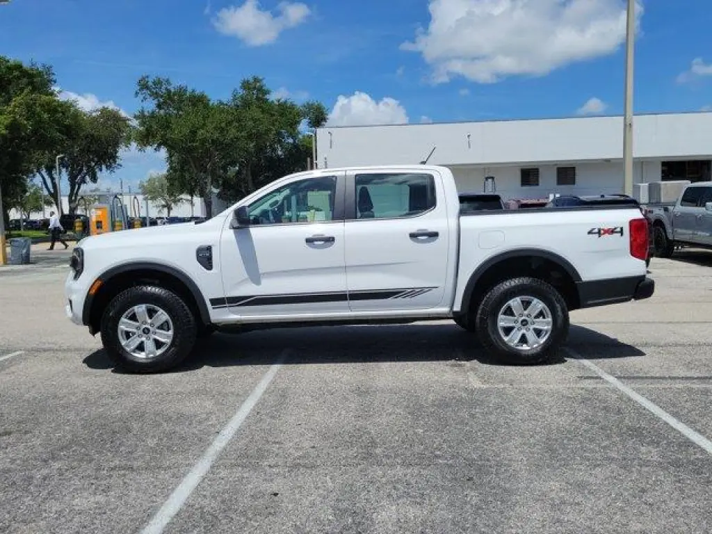 Ford Ranger 2025 4x4 XL 4dr SuperCrew 5.0 ft. SB