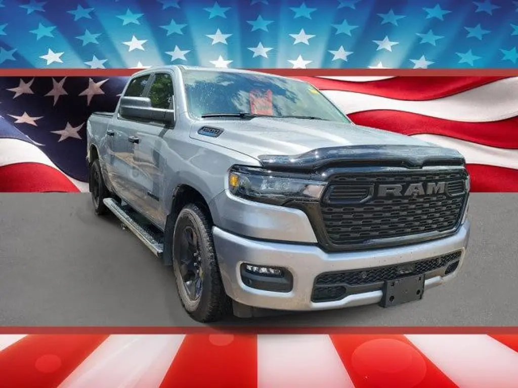 Ram 1500 2025 4x2 Tradesman 4dr Crew Cab 5.6 ft. SB Pickup