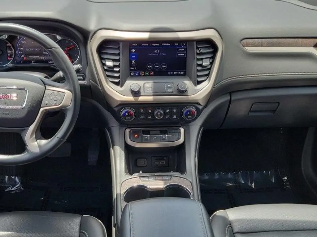 GMC Acadia 2023 4x4 Denali 4dr SUV
