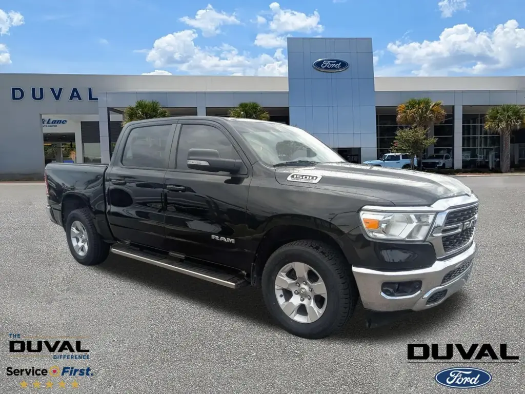 Ram 1500 2022 4x4 Big Horn 4dr Crew Cab 5.6 ft. SB Pickup