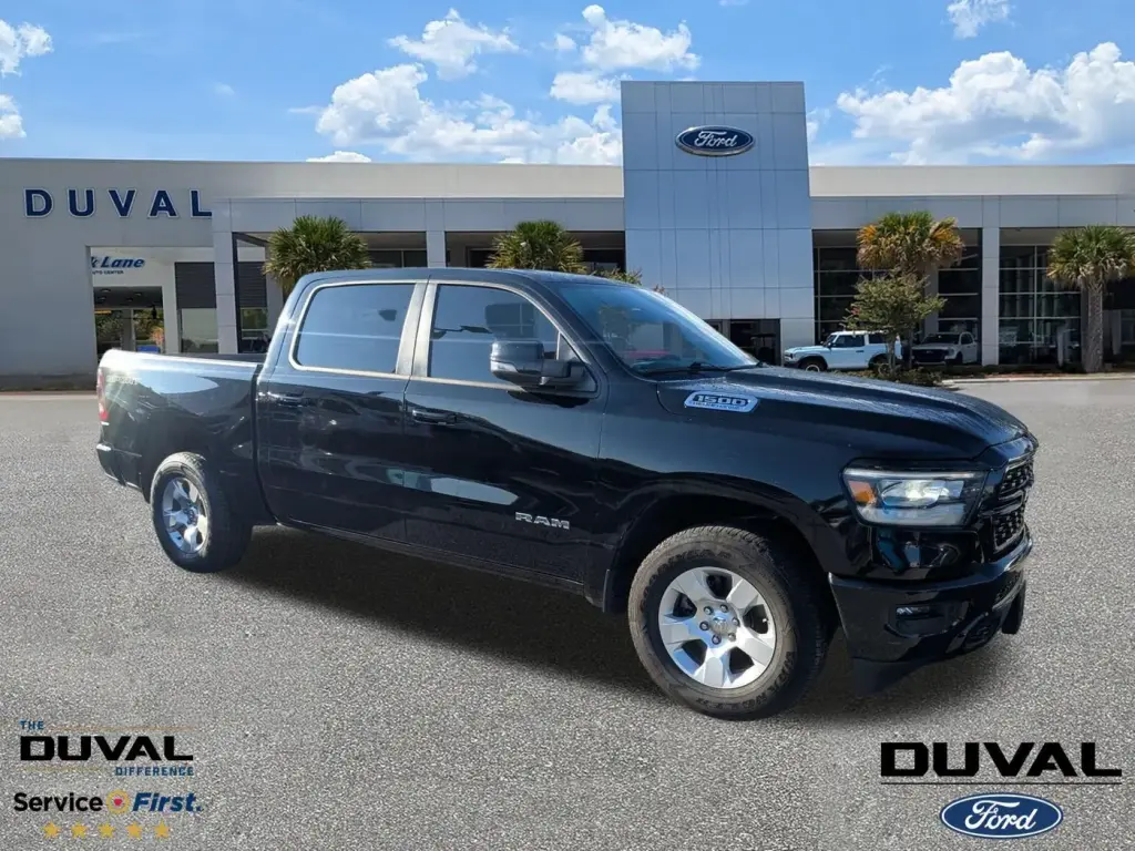 Ram 1500 2023 4x4 Lone Star 4dr Crew Cab 5.6 ft. SB Pickup