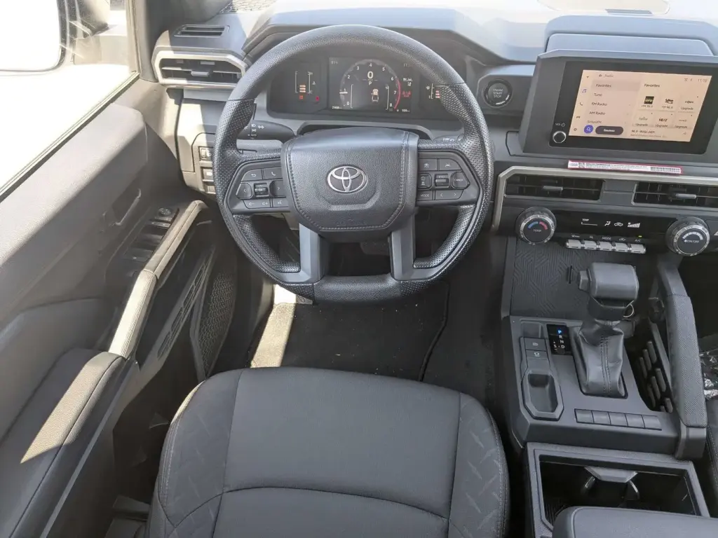 Toyota Tacoma 2025 4x2 SR 4dr Double Cab 5.0 ft SB