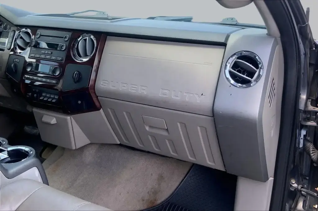 Ford F-350 Super Duty 2008 XL 4dr Crew Cab 4WD SB