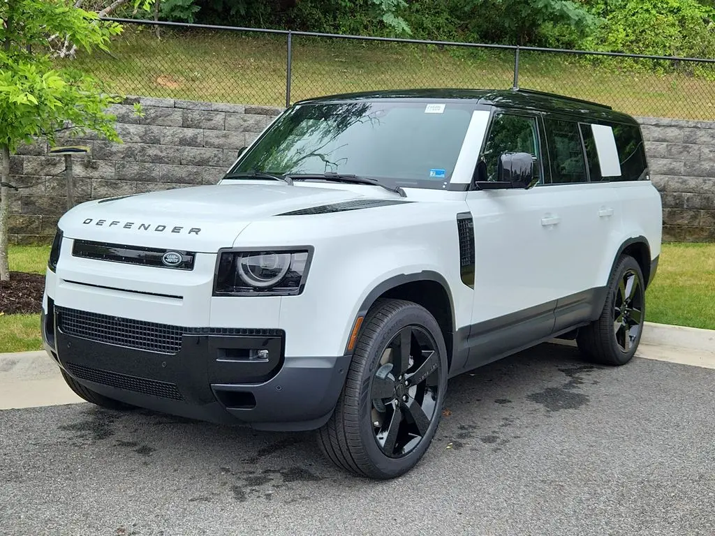 2026 Land Rover Defender 130