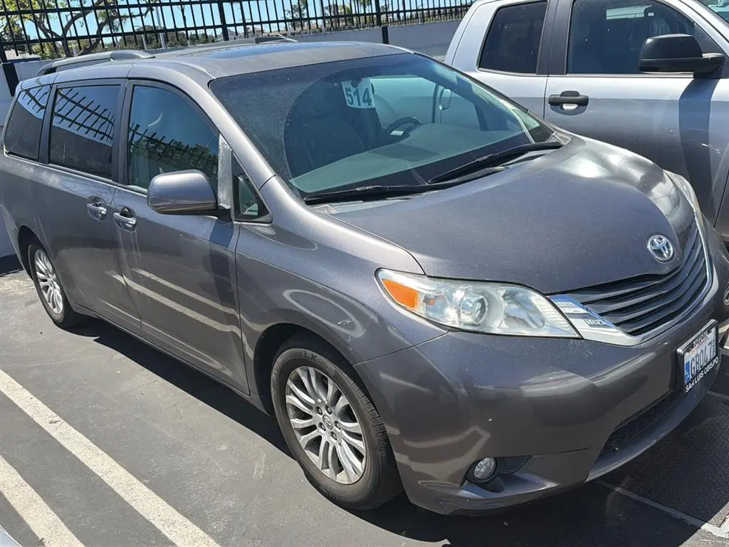 2012 Toyota Sienna