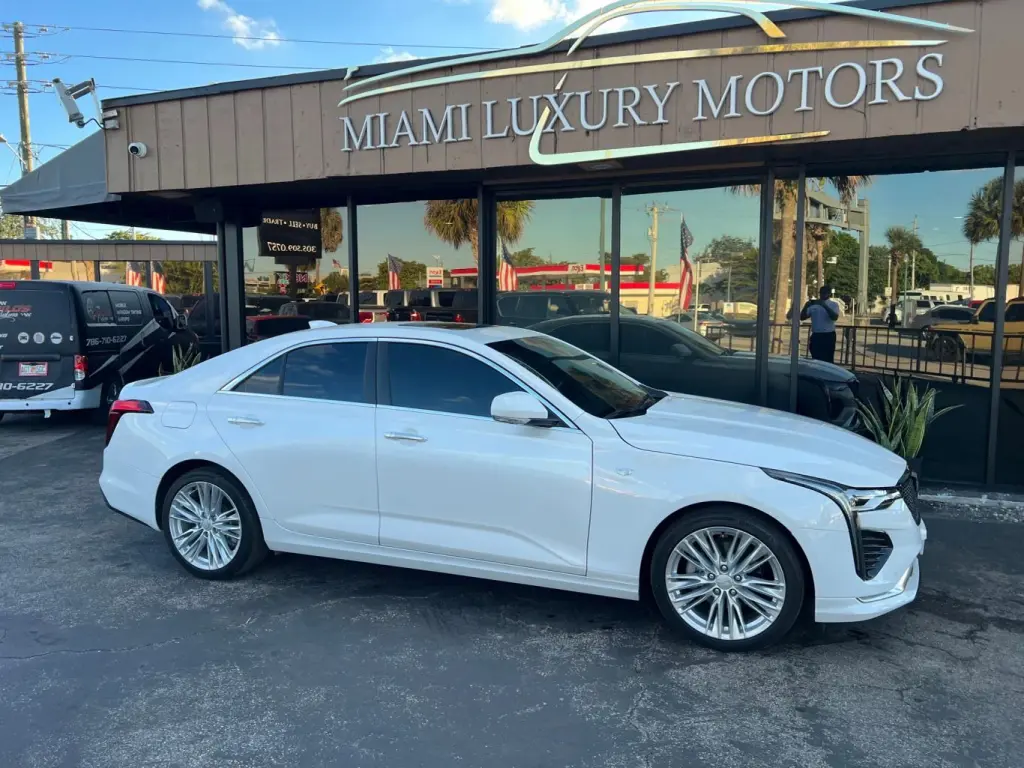 2023 CADILLAC CT4