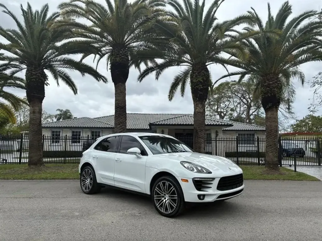 2016 Porsche Macan S