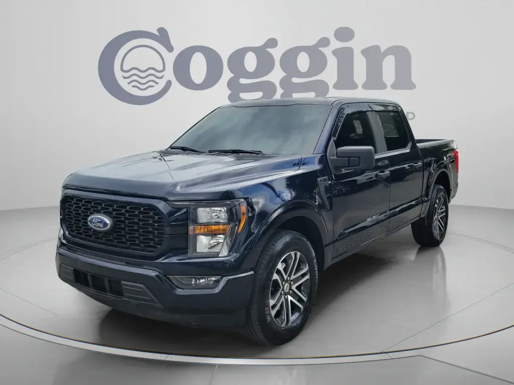 Ford F-150 2023 4x2 XL 4dr SuperCrew 5.5 ft. SB
