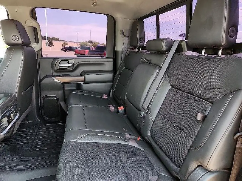 GMC Sierra 2500HD 2021 4x4 SLT 4dr Crew Cab SB