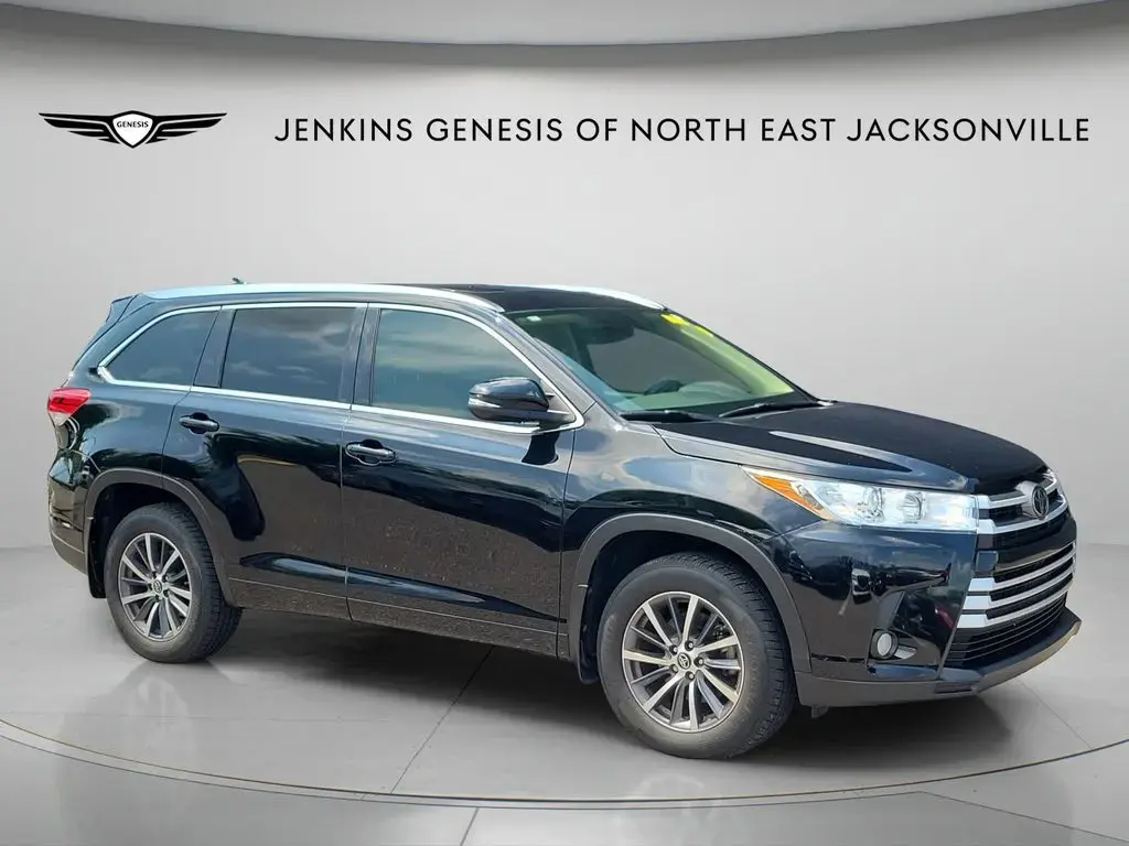 Toyota Highlander 2017 AWD XLE 4dr SUV