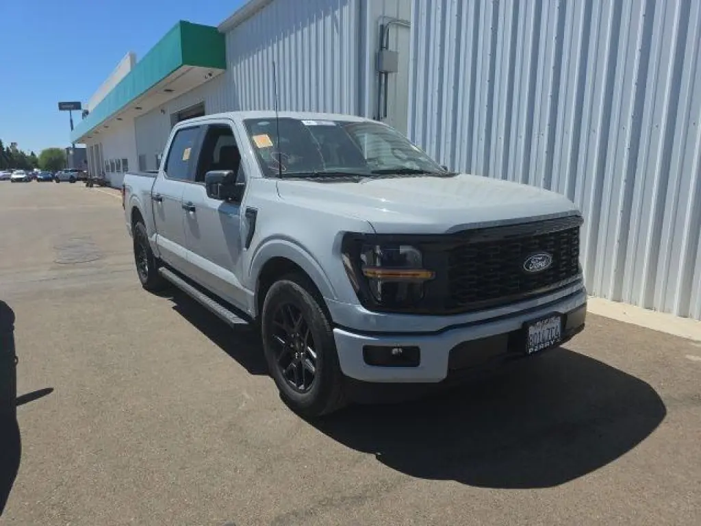 Ford F-150 2024 4x2 STX 4dr SuperCrew 5.5 ft. SB