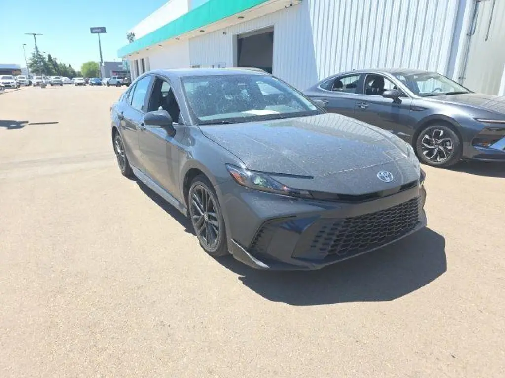 Toyota Camry 2025 SE 4dr Sedan