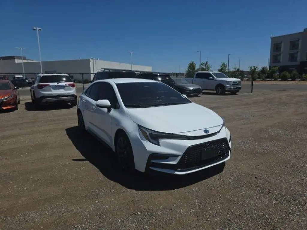 Toyota Corolla Hybrid 2024 SE 4dr Sedan