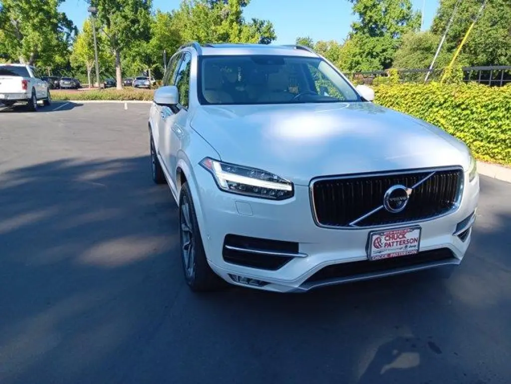 Volvo XC90 2018 AWD T6 Momentum 4dr SUV