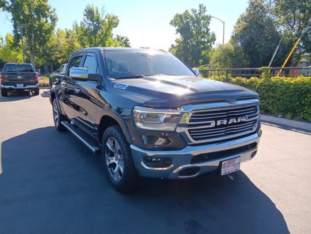 Ram 1500 2022 4x4 Laramie 4dr Crew Cab 5.6 ft. SB Pickup