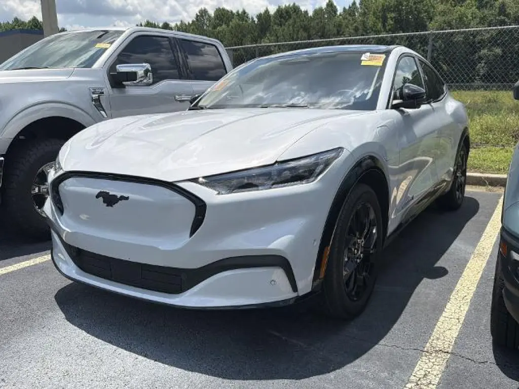 Ford Mustang Mach-E 2023 AWD Premium 4dr SUV